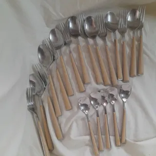قاشق و چنگال استیل