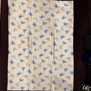 روبالشتی ساتن پروانه ای