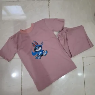 تی شرت و شلوارک