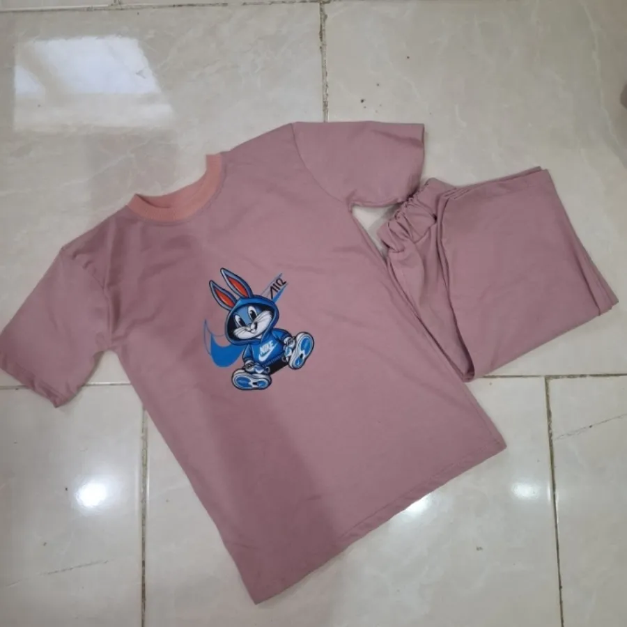 تی شرت و شلوارک