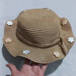 کلاه حصیری