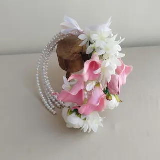 دسته گل عروس