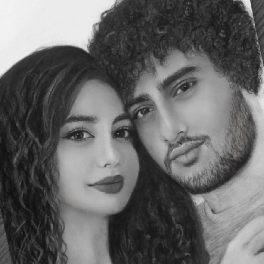 نقاشی چهره در کتاب دلخواه
