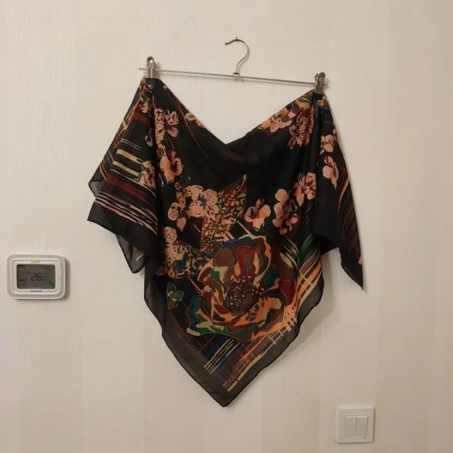 روسری طلاکوب