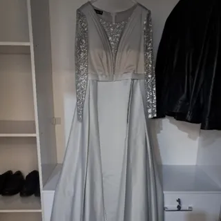 لباس مجلسی دنباله دار