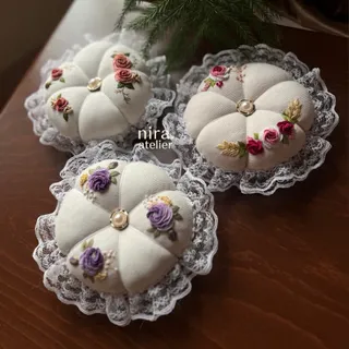 جاسوزنی گلدوزی شده