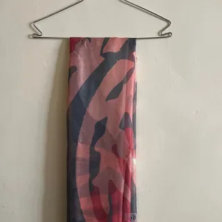 روسری چهارگوش