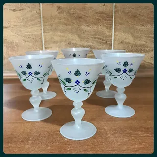 بستنی خوری جام گیلاس