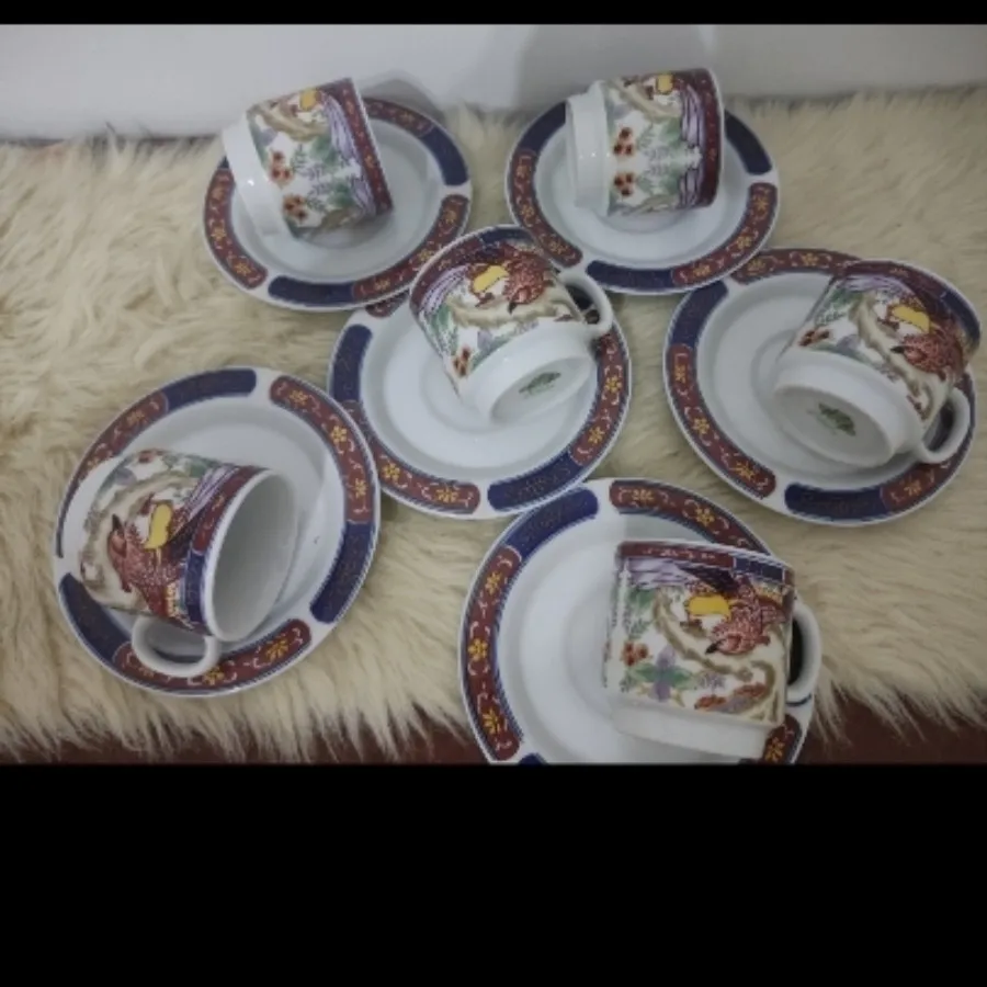 فنجون نعلبکی