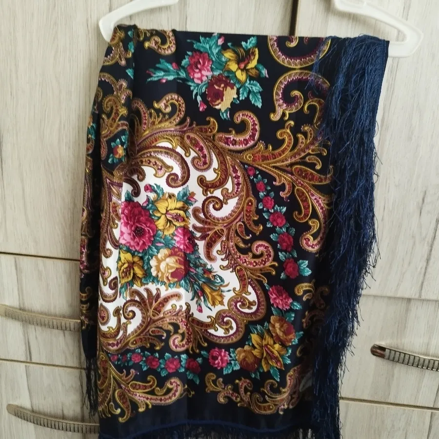 روسری نونو ریشه دار