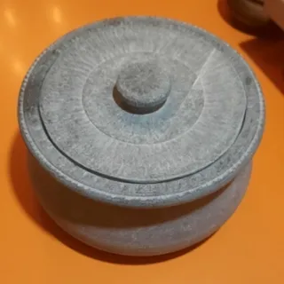 ظرف دیزی سنگی