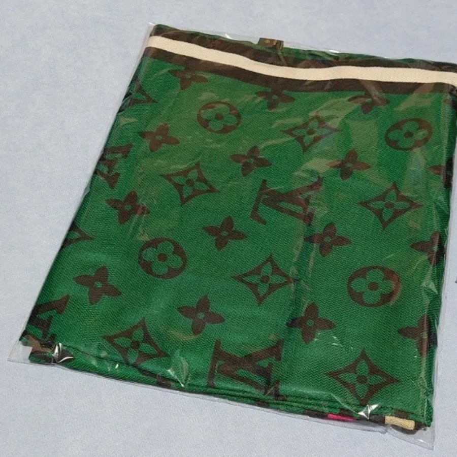 روسری لویی وتان