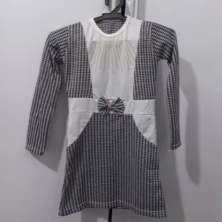 پیراهن بچگانه