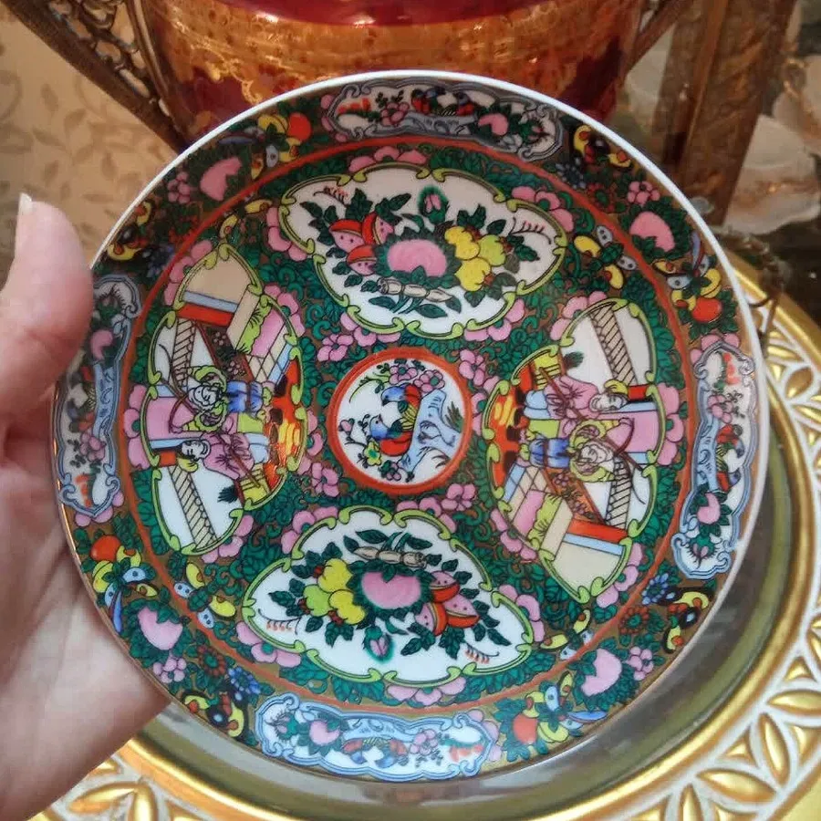 دیوارکوب قدیمی گل مرغی