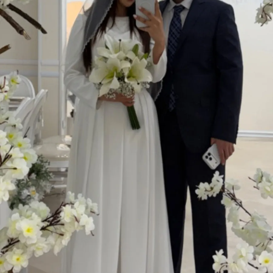 لباس عقد