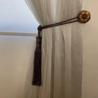 اویز پرده