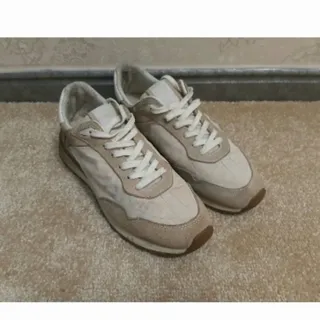 کفش زارا اصل کرمی 40