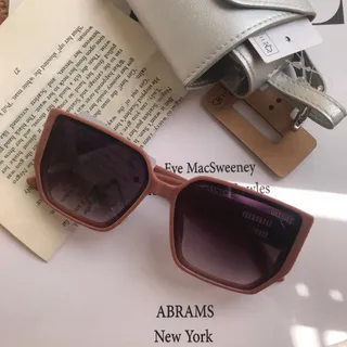 عینک آفتابی