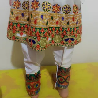 لباس سنتی 4و5, سال