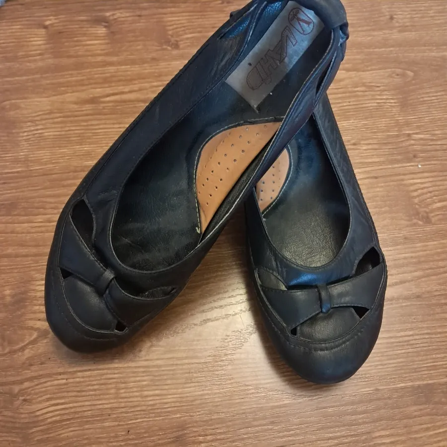 کفش طبی زنانه
