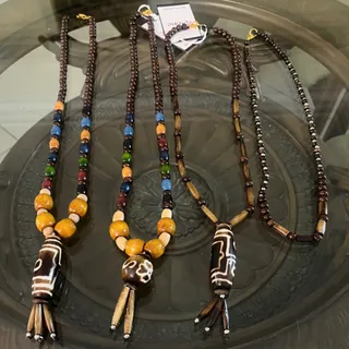 گردنبند چوبی