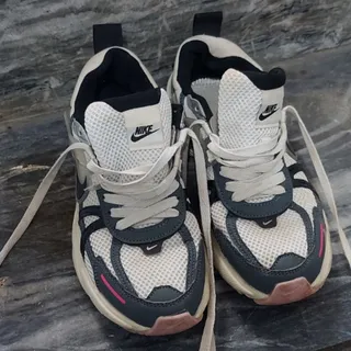 نایک v2k اورجینال