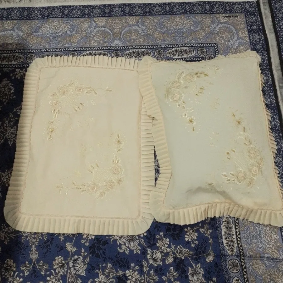 کوسن  رو بالشتی