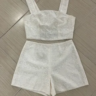 ست کراپ و شلوارک
