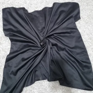 روسری ساتن مشکی