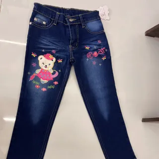 شلوار جین بچگانه