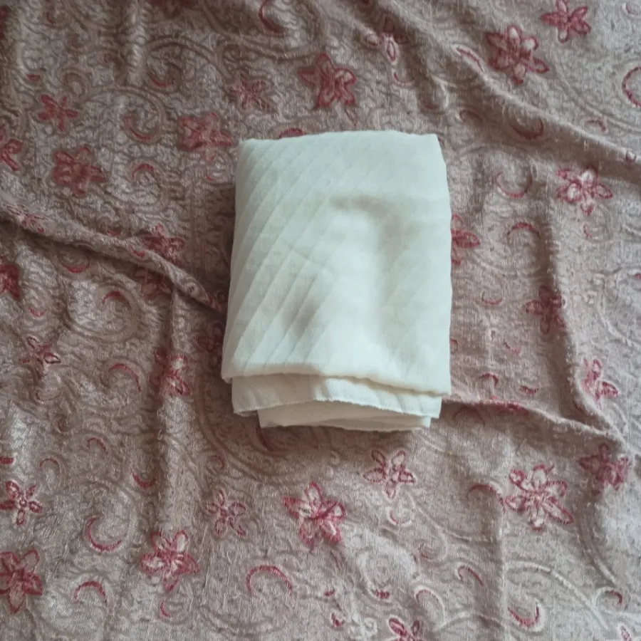 شال کرم قشنگ