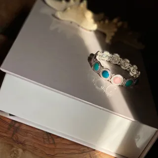 دستبند کشی با نگین رنگی