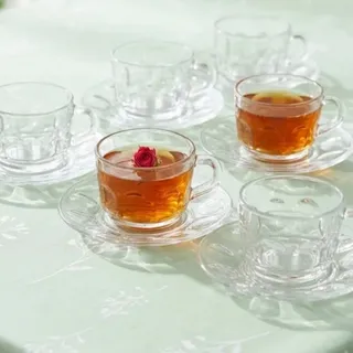 فنجان و نعلبکی فرانسوی