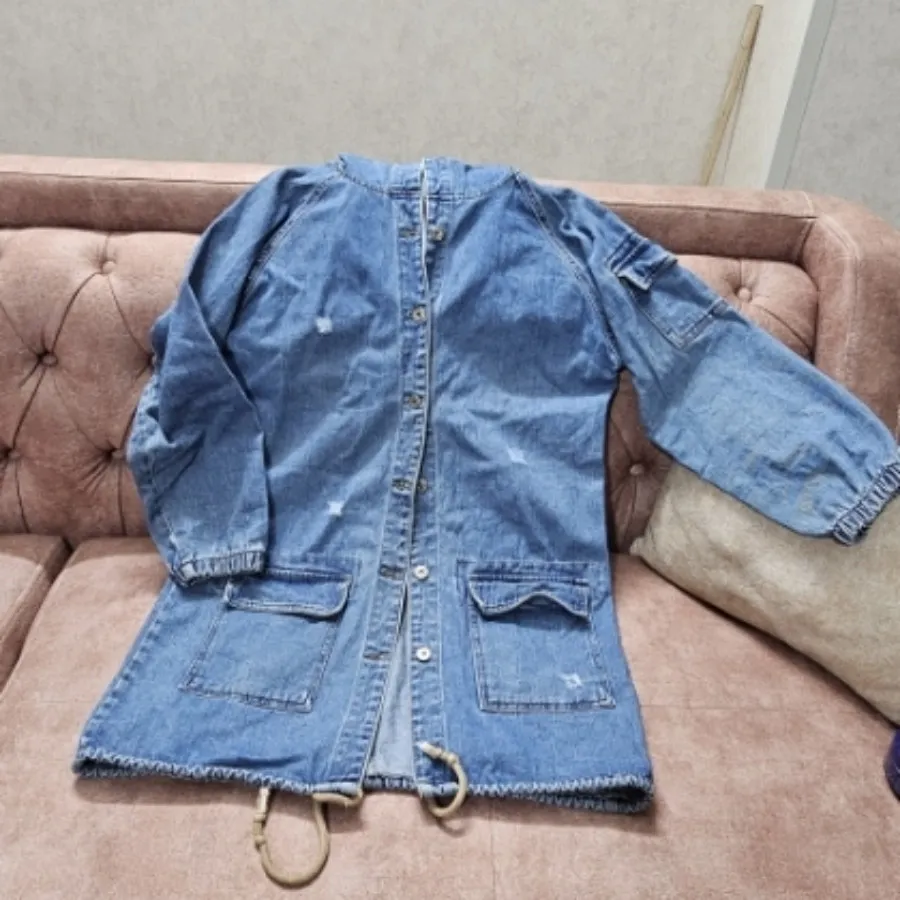 مانتو جین