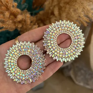 گوشواره کریستالیِ هفت رنگ