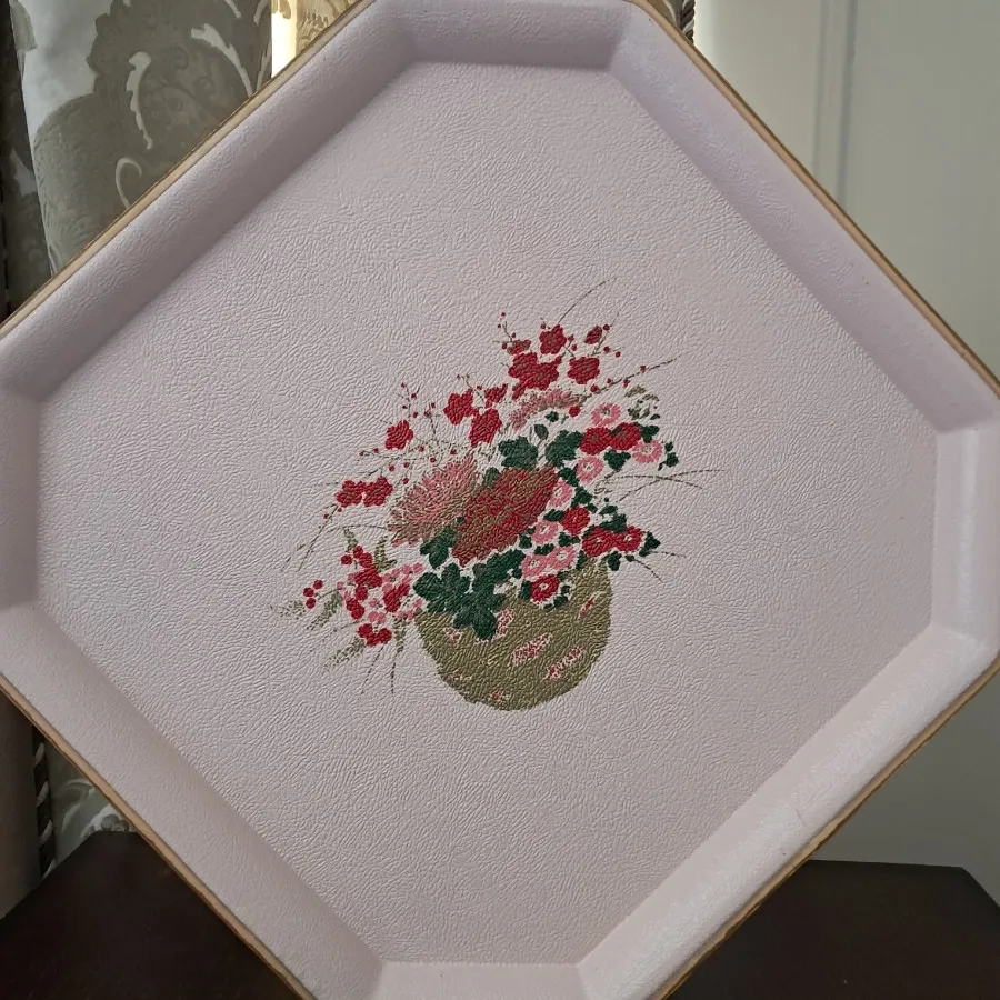 سینی قدیمی بزرگ