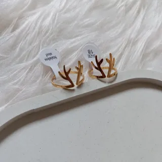 انگشتر گوزن+ گوشواره میخی