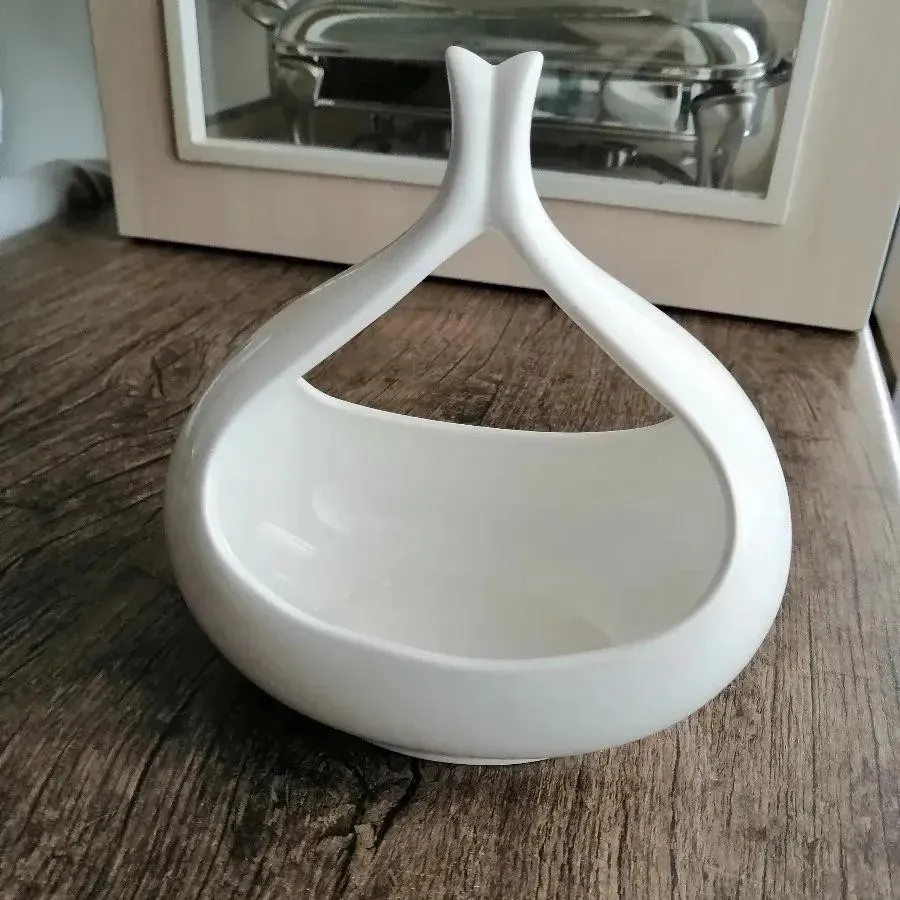 شکلات خوری آجیل خوری