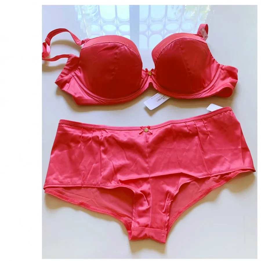Coral Loretta Short
