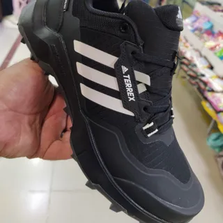 کفش اسپورت