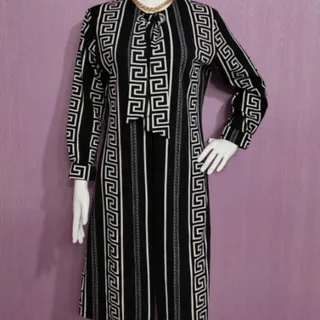 مانتو کراواتی طرح ورساچه