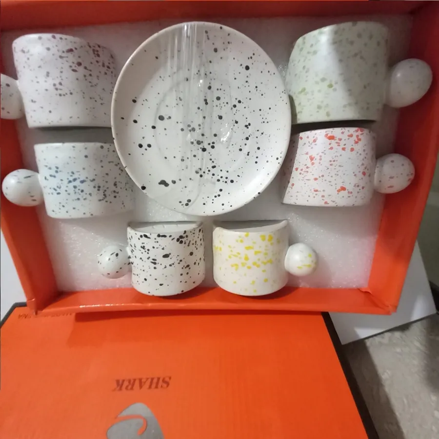 فنجون ونعلبکی