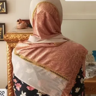 شال کرم طلایی مجلسی
