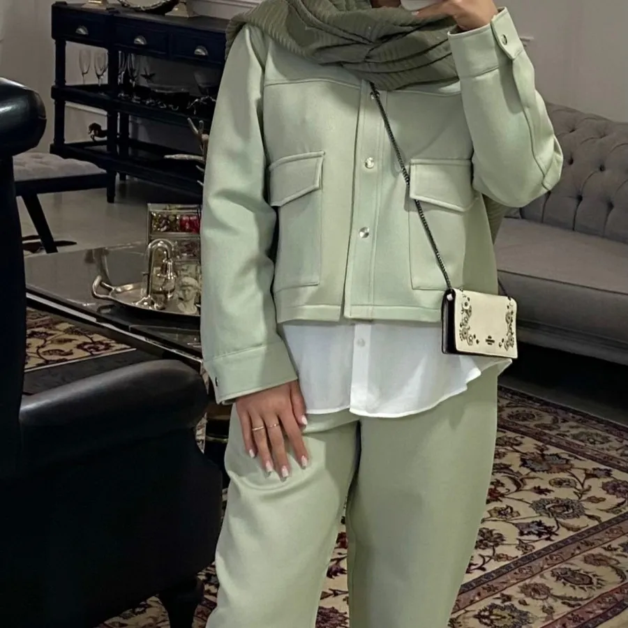 ست کت و شلوار