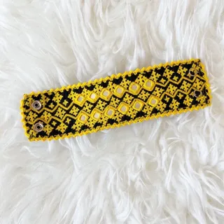 دستبند سوزن دوزی