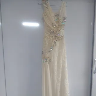 لباس نامزدی