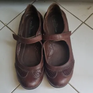 کفش طبی چرم مشهد