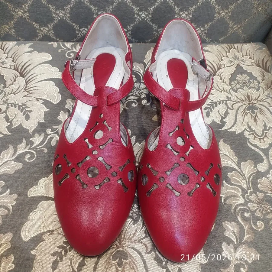 کفش چرم زنانه