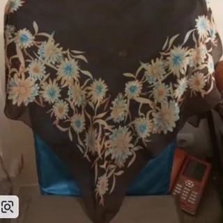 روسری نخی گلدار