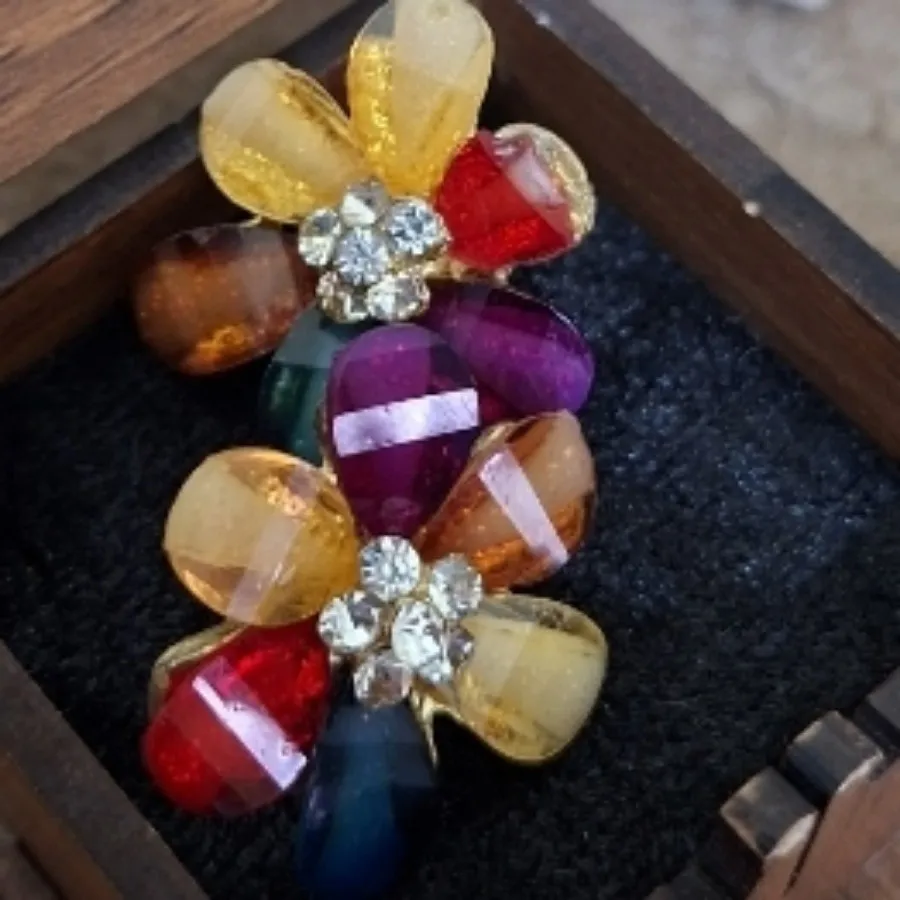 گوشواره گل میخی
